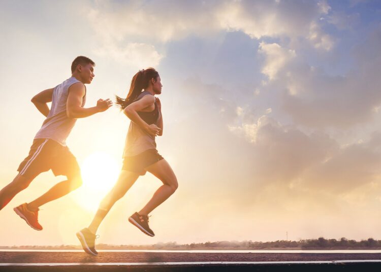 8 Lợi ích không thể bỏ qua khi lựa chọn giày chạy bộ chính hãng