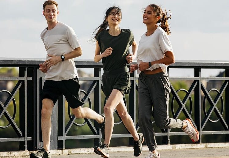 Chạy Bộ Đúng Cách – Giảm Cân, Giảm Stress Và Tăng Năng Lượng Mỗi Ngày